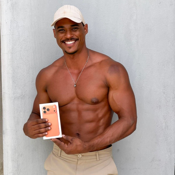 iPhone 17 pro max ou R$ 7.500 no pix